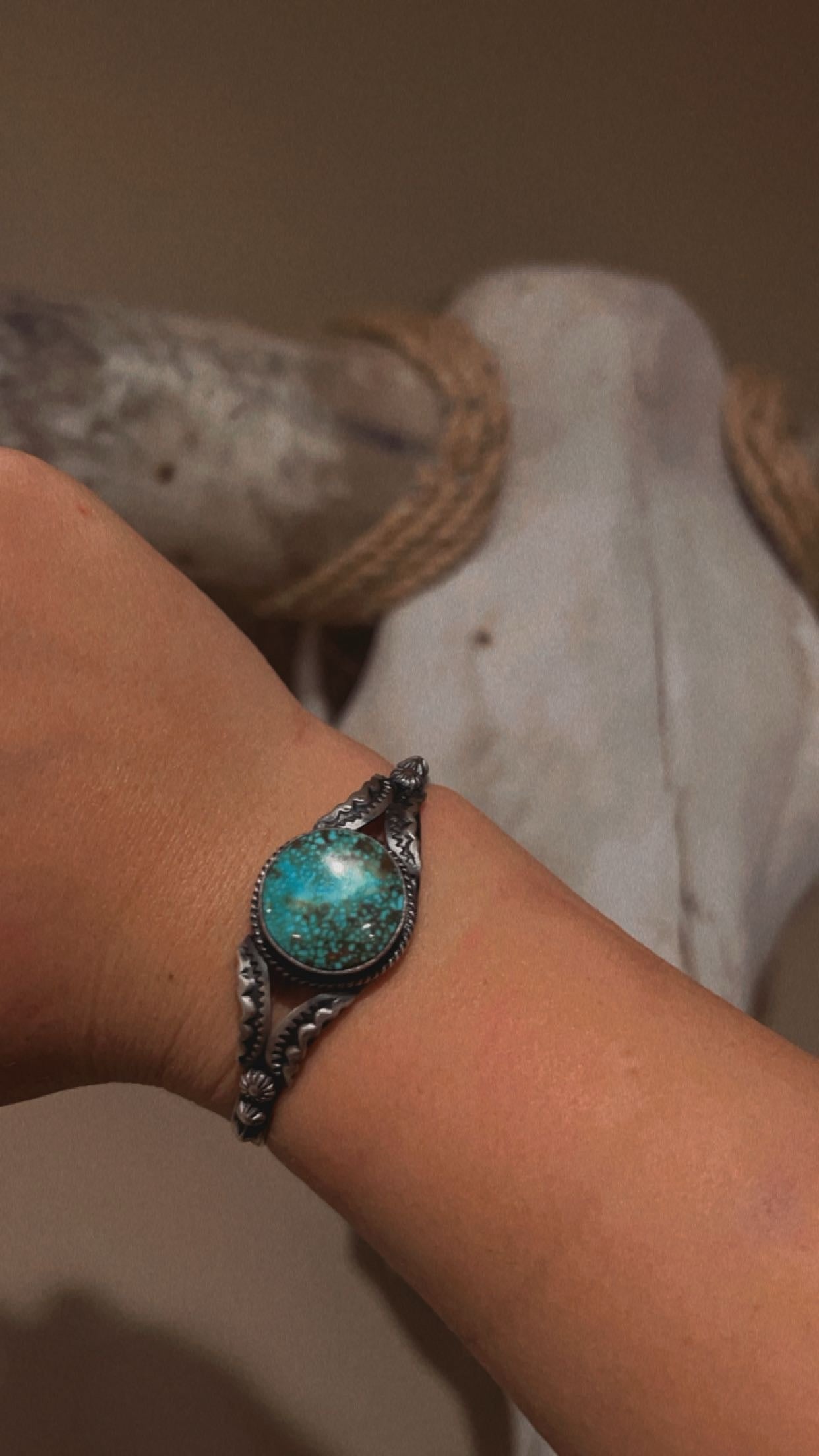 Native America Navajo Sterling Silver Kingman Turquoise Bracelet By Gilbert Tom.