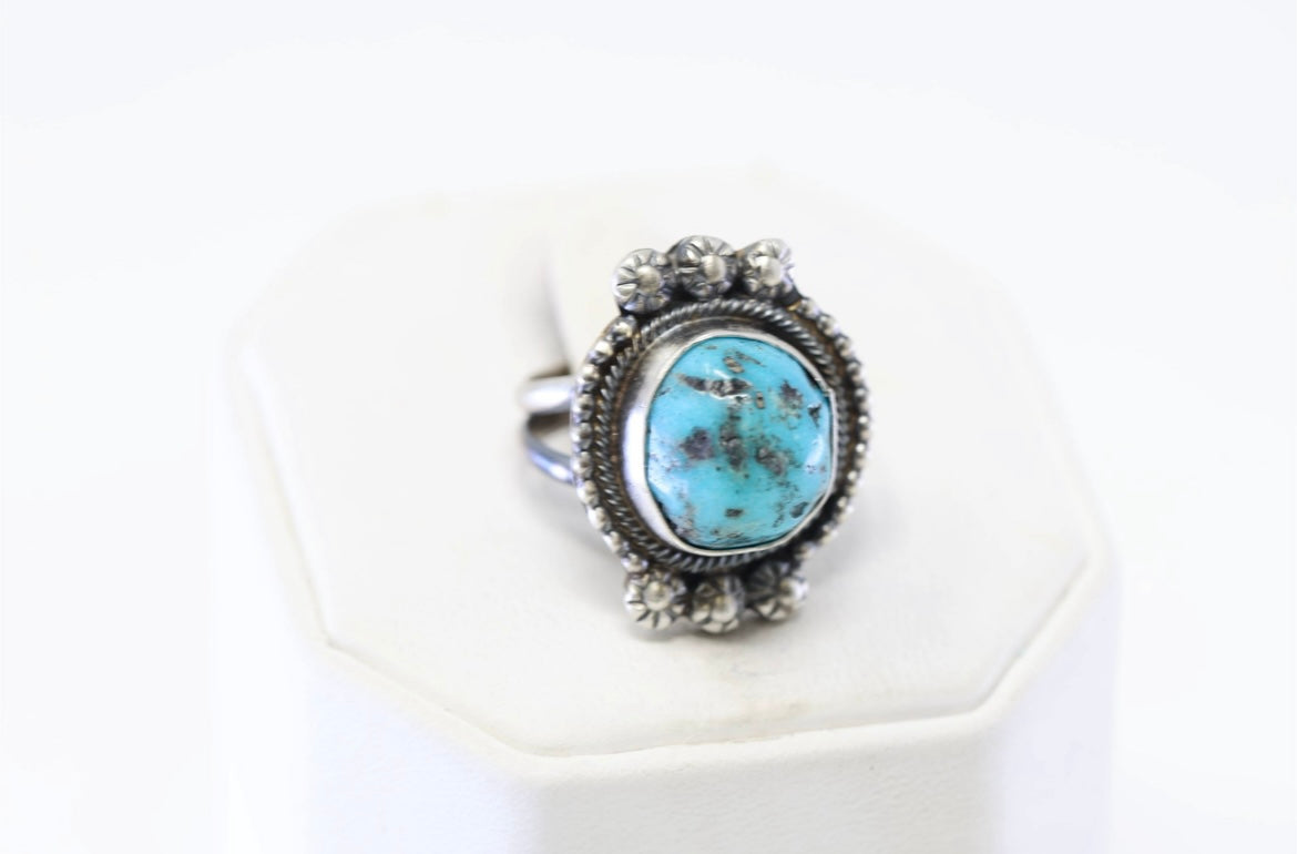 Native America Navajo Sterling Silver Turquoise Ring By Wilson Dawes.