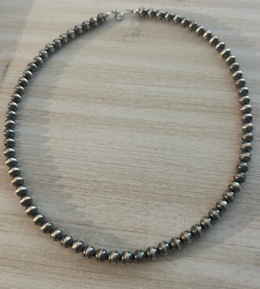 Navajo pearls 8mm 20in